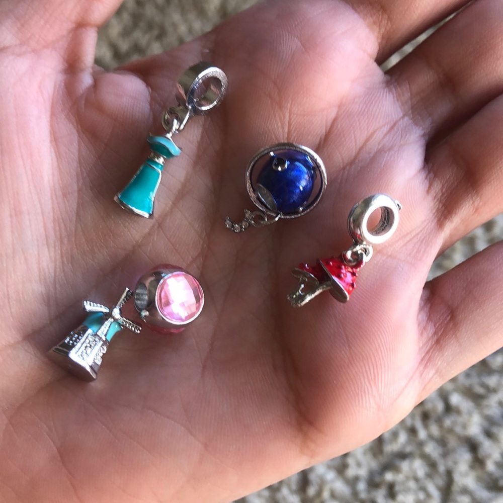 Lot of 5 Charms